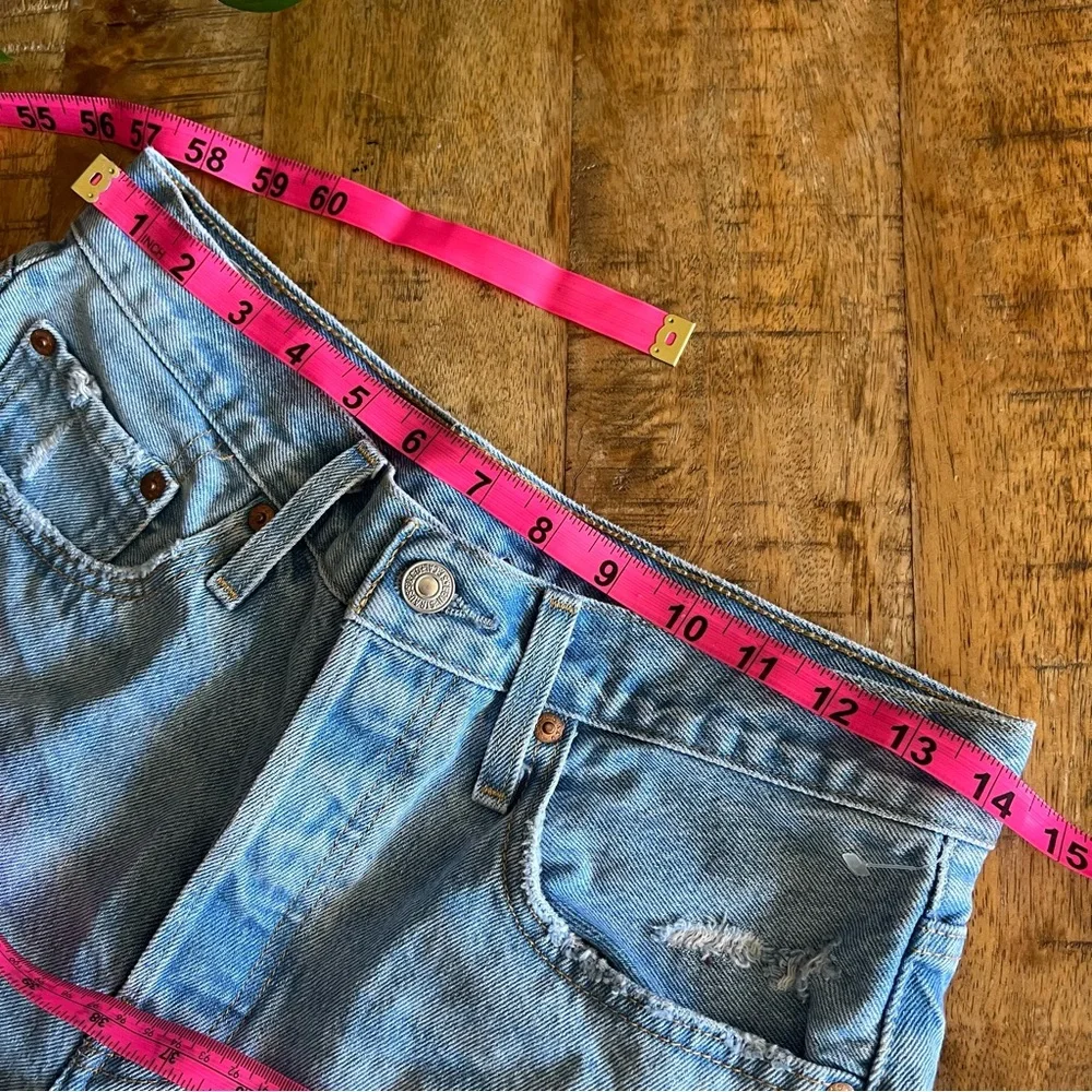 Levi 501 Jean Shorts Womens Light Blue Denim Cutoffs Distressed Daisy Duke